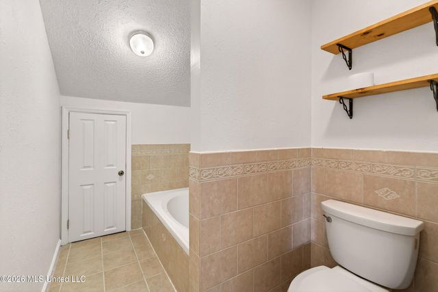 337 Rebecca Avenue, Pass Christian, MS 39571