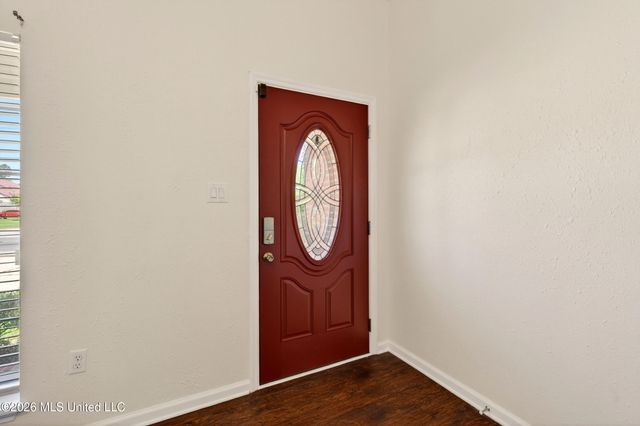 337 Rebecca Avenue, Pass Christian, MS 39571