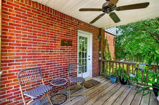 337 Rebecca Avenue, Pass Christian, MS 39571