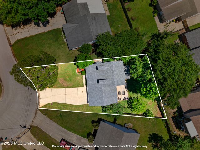 337 Rebecca Avenue, Pass Christian, MS 39571