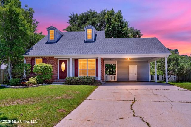 337 Rebecca Avenue, Pass Christian, MS 39571
