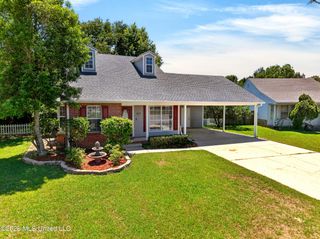 337 Rebecca Avenue, Pass Christian, MS 39571
