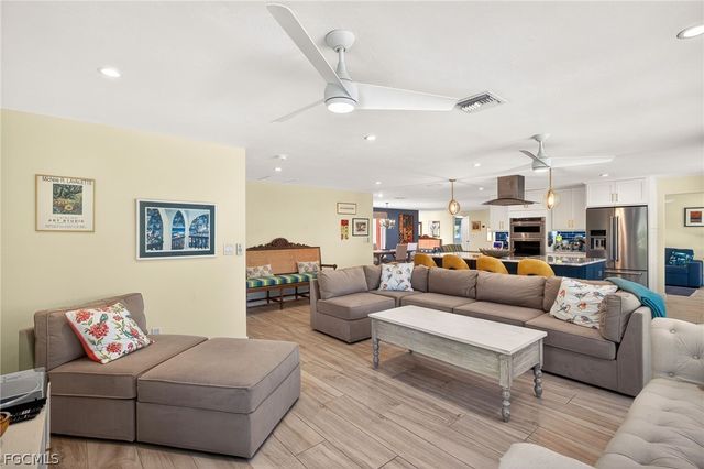 1065 Fish Crow RD, Sanibel, FL 33957