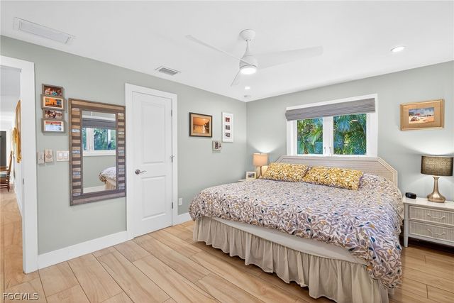 1065 Fish Crow RD, Sanibel, FL 33957