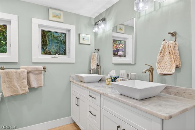 1065 Fish Crow RD, Sanibel, FL 33957