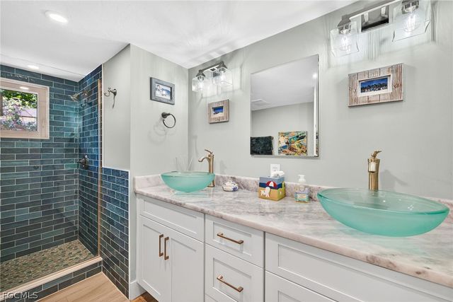 1065 Fish Crow RD, Sanibel, FL 33957