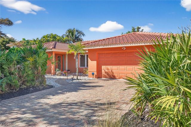 1065 Fish Crow RD, Sanibel, FL 33957