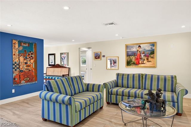 1065 Fish Crow RD, Sanibel, FL 33957