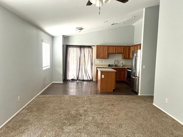 28496 N Dolomite Lane, San Tan Valley, AZ 85143