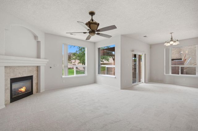 10435 Savoy Drive NW, Albuquerque, NM 87114
