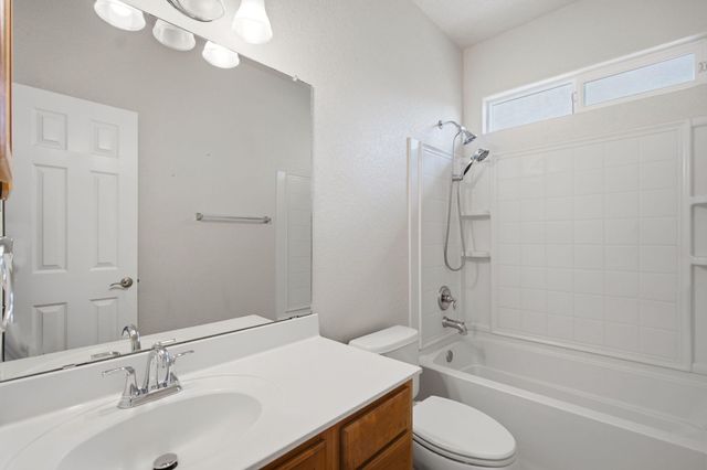 10435 Savoy Drive NW, Albuquerque, NM 87114