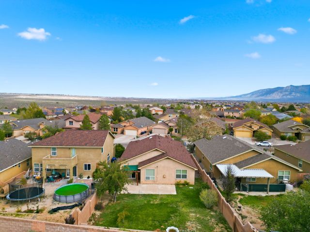 10435 Savoy Drive NW, Albuquerque, NM 87114
