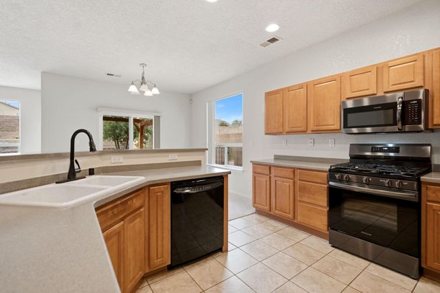 10435 Savoy Drive NW, Albuquerque, NM 87114