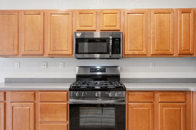 10435 Savoy Drive NW, Albuquerque, NM 87114