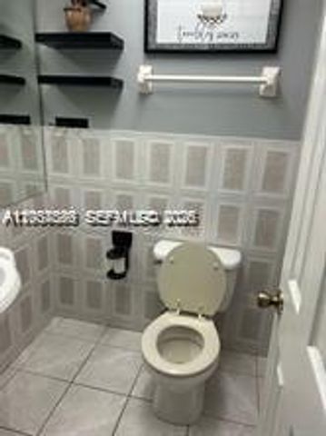 3760 Inverrary Drive 2R, Lauderhill, FL 33319