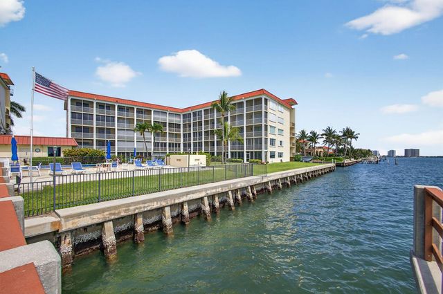 105 Paradise Harbour Boulevard 506, North Palm Beach, FL 33408