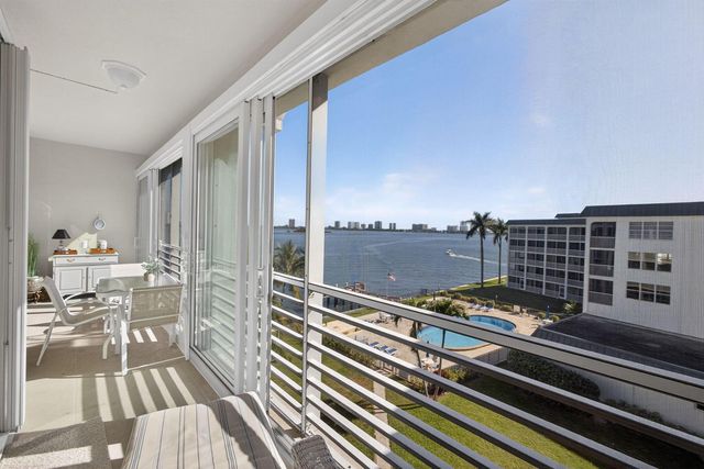 105 Paradise Harbour Boulevard 506, North Palm Beach, FL 33408