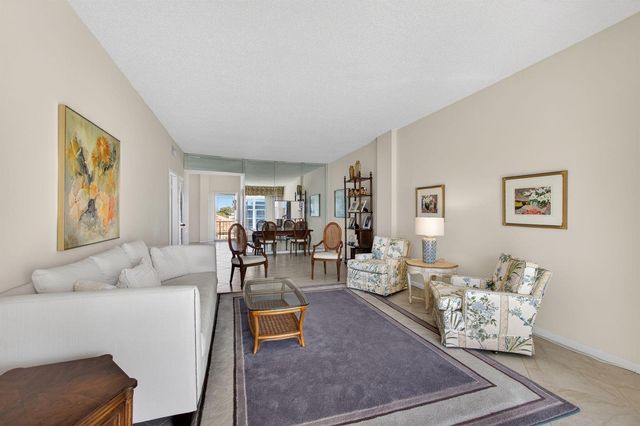 105 Paradise Harbour Boulevard 506, North Palm Beach, FL 33408