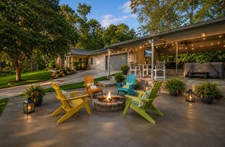 141 White Oak Street, Point Blank, TX 77364