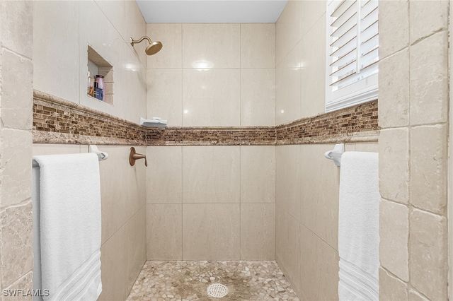 1935 SE 36th TER, Cape Coral, FL 33904