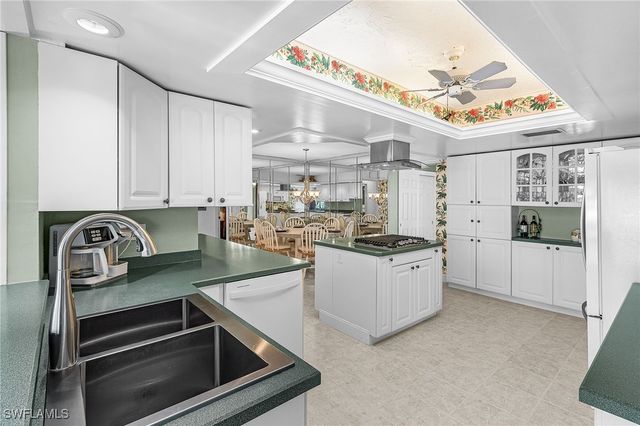 1935 SE 36th TER, Cape Coral, FL 33904