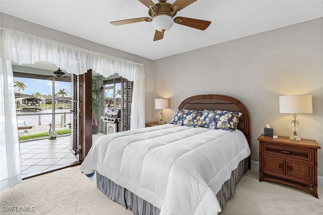 1935 SE 36th TER, Cape Coral, FL 33904