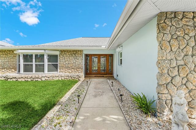1935 SE 36th TER, Cape Coral, FL 33904