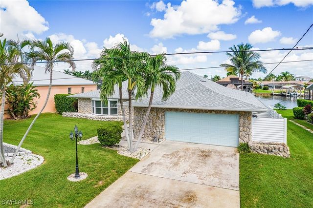 1935 SE 36th TER, Cape Coral, FL 33904