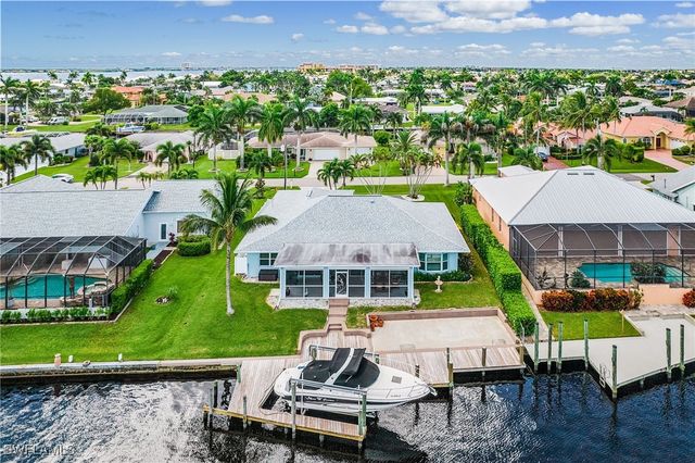 1935 SE 36th TER, Cape Coral, FL 33904