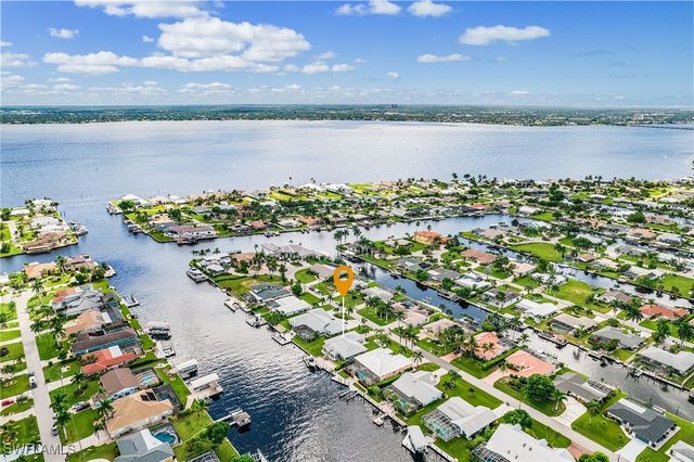1935 SE 36th TER, Cape Coral, FL 33904