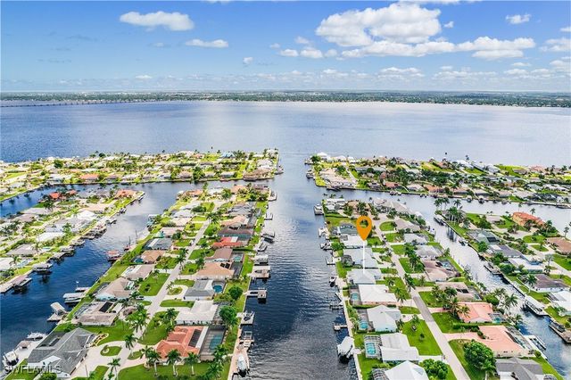 1935 SE 36th TER, Cape Coral, FL 33904