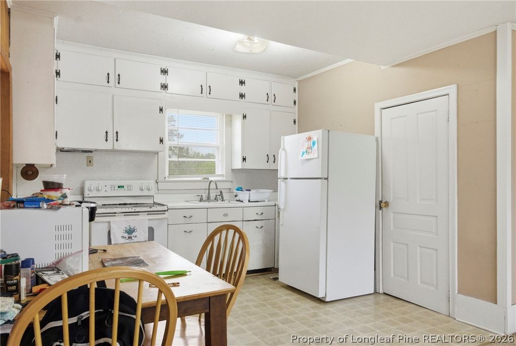 113 N Third Street, Dublin, NC 28332 — photo 15