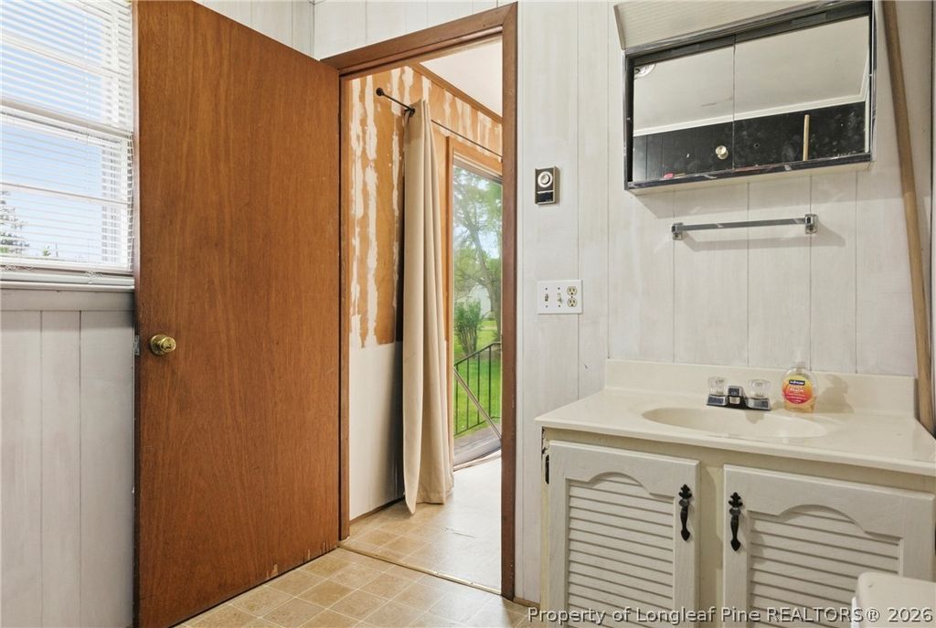 113 N Third Street, Dublin, NC 28332 — photo 22