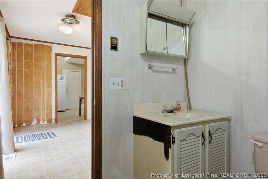 113 N Third Street, Dublin, NC 28332 — photo 23