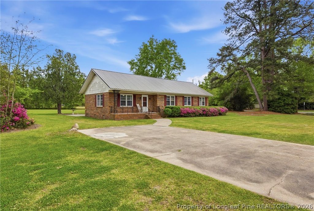 113 N Third Street, Dublin, NC 28332 — photo 3