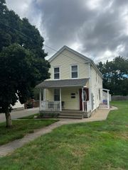 30 West Street Street 2, Middletown, CT 06457