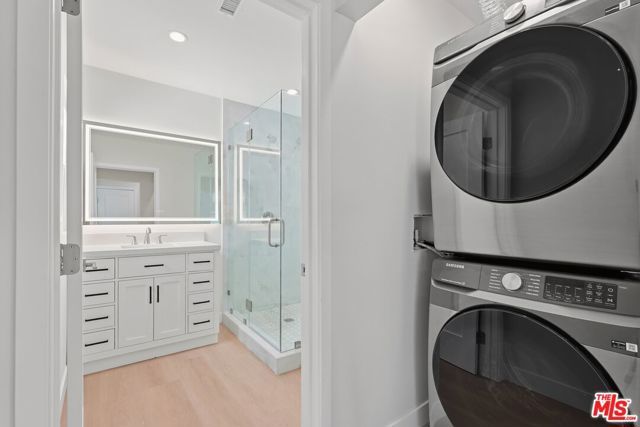 3022 W 73rd Street, Los Angeles, CA 90043