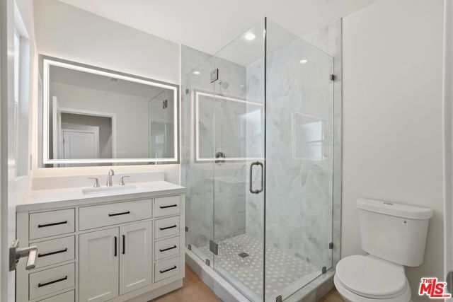 3022 W 73rd Street, Los Angeles, CA 90043