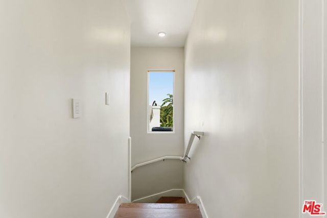3022 W 73rd Street, Los Angeles, CA 90043