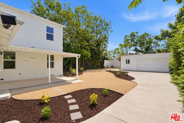 3022 W 73rd Street, Los Angeles, CA 90043