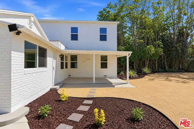 3022 W 73rd Street, Los Angeles, CA 90043