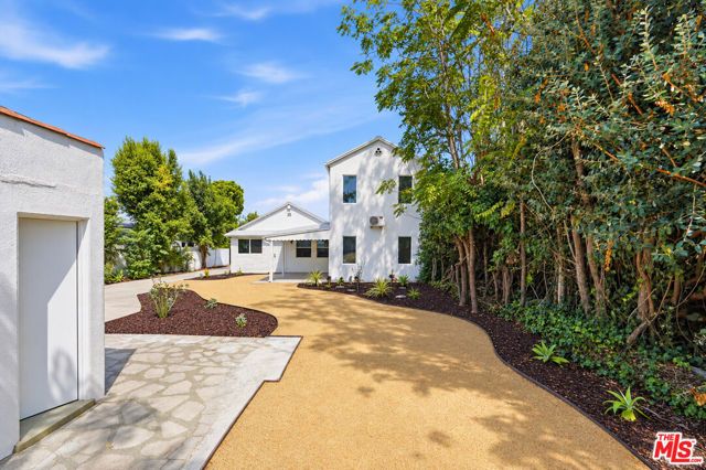 3022 W 73rd Street, Los Angeles, CA 90043
