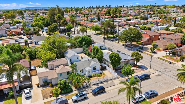 3022 W 73rd Street, Los Angeles, CA 90043