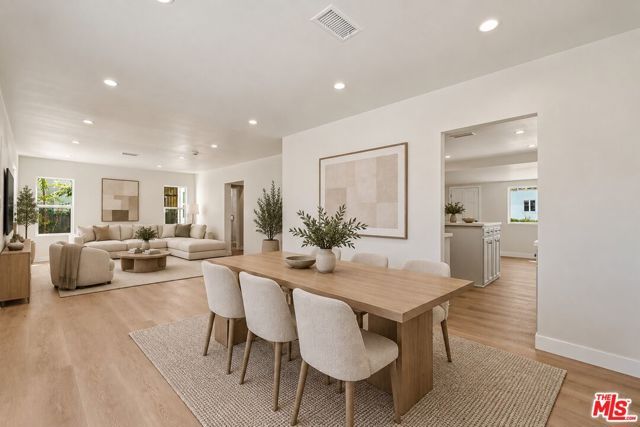3022 W 73rd Street, Los Angeles, CA 90043