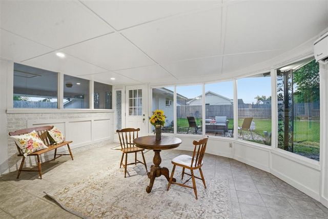 2200 Barbe Court, Lake Charles, LA 70601