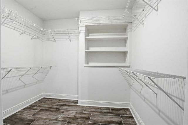 2200 Barbe Court, Lake Charles, LA 70601