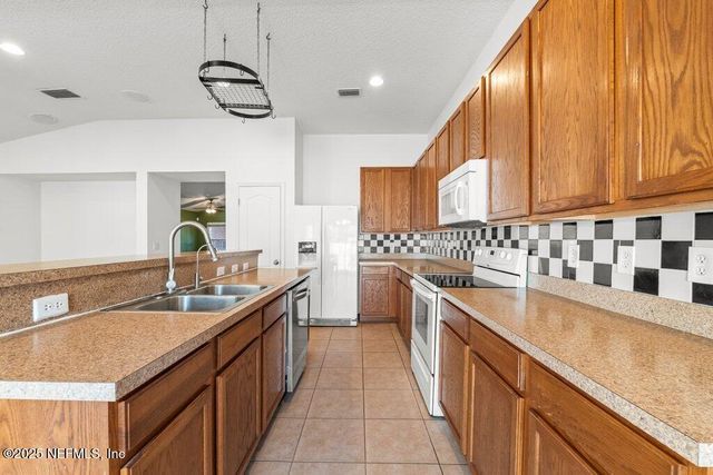 11269 BELMONT OAKS Drive, Jacksonville, FL 32220