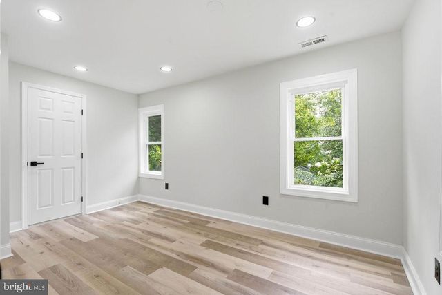 5807 DADE ST, Capitol Heights, MD 20743
