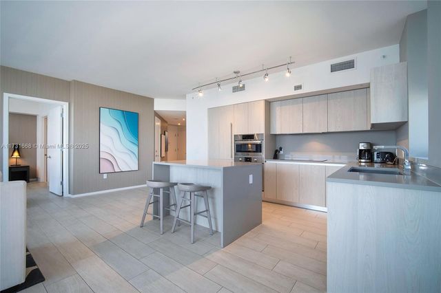 4010 S Ocean Dr T3502, Hollywood, FL 33019