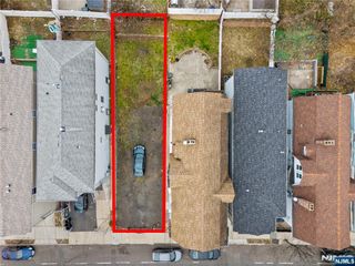 52 N 5th Street, Newark, NJ 07107